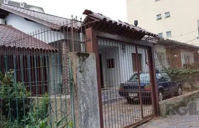 Casa com 3 quartos à venda na Rua Veríssimo Rosa, 776, Jardim Botânico, Porto Alegre
