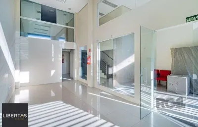 Ponto comercial para alugar na Rua Gomes de Freitas, 482, Jardim Itu Sabará, Porto Alegre