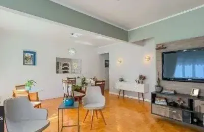 Apartamento na cidade baixa de 3 dormitórios e vaga