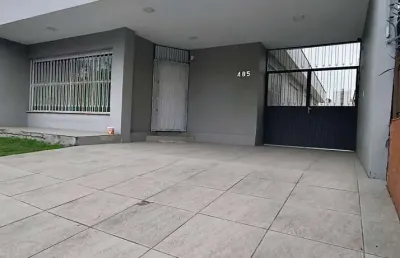 Vendo casa no bairro cristo redentor em porto alegre.