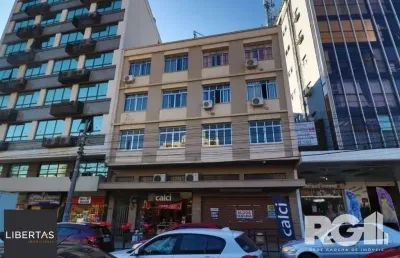 Vende apto de 02 dormitórios, sala, banheiro, cozinha e área de serviço
