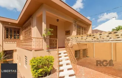 Casa com 4 quartos à venda na Rua Marechal Frota, 71, Cristo Redentor, Porto Alegre