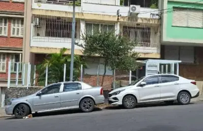 Apartamento com 2 quartos à venda na Rua Santo Antônio, 591, Floresta, Porto Alegre
