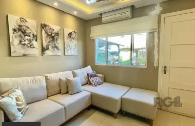 Casa em condomínio fechado - 70m², 2 dormitórios, 1 vaga de garagem no bairro humaitá