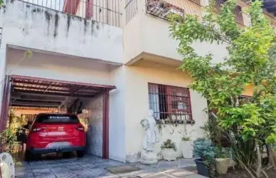 Sobrado de 215m² - 4 dormitórios, 5 vagas no bairro passo das pedras