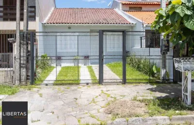 Casa  no bairro hípica, 100% reformada, 2 dormitórios, 1 vaga de garagem.