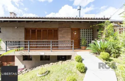 Casa com 3 quartos à venda na Rua Eurico Lara, 270, Medianeira, Porto Alegre