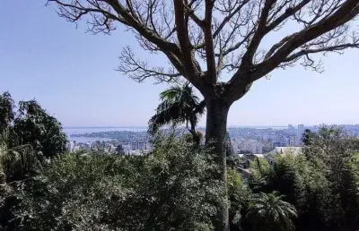 Casa com 4 quartos, suite, piscina, amplo terreno - bairro sétimo céu