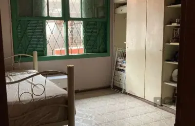 Terreno à venda na Rua Eurico Lara, 609, Medianeira, Porto Alegre