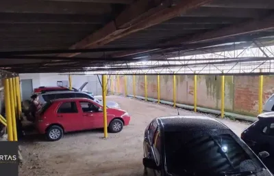 Barracão / Galpão / Depósito à venda na Rua Doutor Sebastião Leão, 305, Azenha, Porto Alegre