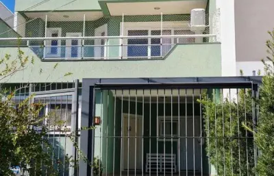 Casa com 3 quartos à venda na Rua Canísio Binsfeld, 341, Hípica, Porto Alegre