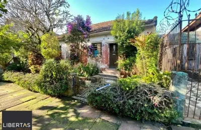 Casa com 6 quartos à venda na Rua Gomes Jardim, 678, Santana, Porto Alegre