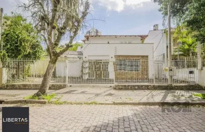 Casa com 4 quartos à venda na Rua Luiz Cosme, 328, Passo da Areia, Porto Alegre