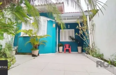 Casa com 2 quartos à venda na Rua Bernardo Profes, 30, Hípica, Porto Alegre