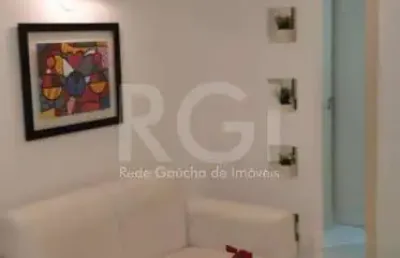 Sala comercial com 40m² privativos localizado no bairro petrópolis em porto alegre/rs.