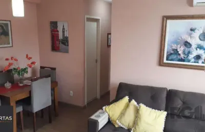 Apartamento de 2 dormitórios e vaga escriturada em condomínio com infra completa.