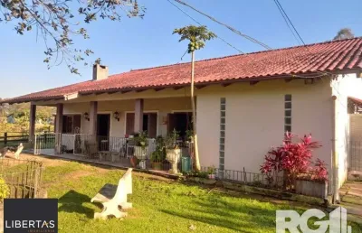 Chácara / sítio com 3 quartos à venda na Rua Adroaldo de Souza Santos, 12, São Caetano, Porto Alegre