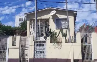 Terreno à venda na Rua Cangussu, 340, Nonoai, Porto Alegre