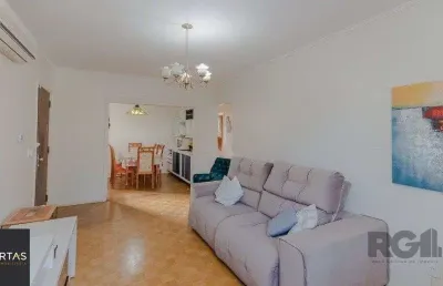 Casa com 3 quartos à venda na Avenida Engenheiro Ary de Abreu Lima, 311, Jardim Europa, Porto Alegre