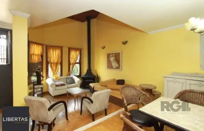 Casa com 3 quartos à venda na Rua Gomes de Freitas, 462, Jardim Itu Sabará, Porto Alegre