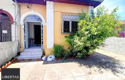 Casa com 3 quartos à venda na Avenida Niterói, 48, Medianeira, Porto Alegre