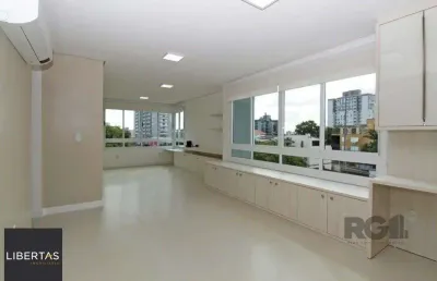 Excelente apartamento de 98m² com 3 dormitórios e 2 vagas.