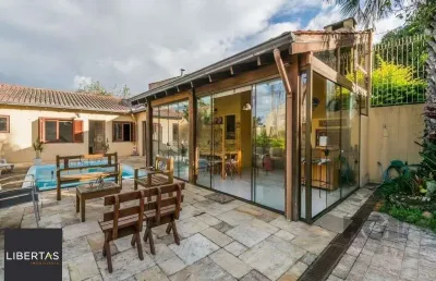 Casa 279m² - 4 dormitórios, 3 vagas no bairro santa tereza