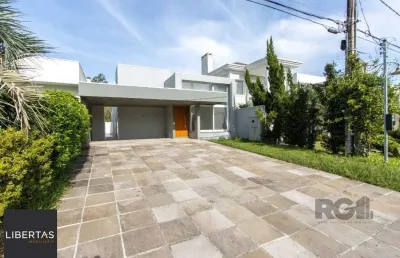 Casa em condomínio fechado com 3 quartos à venda na Avenida Juca Batista, 8000, Chapéu do Sol, Porto Alegre