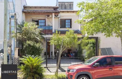 Sobrado no jardins do prado, com 3 dormitórios, sendo 1 suíte com sacada, sala 02 ambientes,