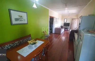 Casa para venda - 290m², 4 dormitórios, sendo 2 suites, 2 vagas - cascata
