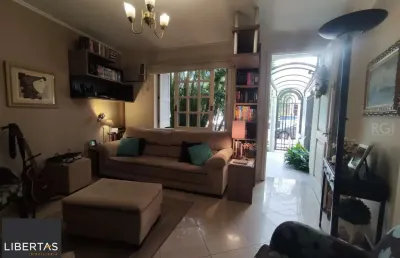 Casa com 3 quartos à venda na Rua General Couto de Magalhães, 538, São João, Porto Alegre
