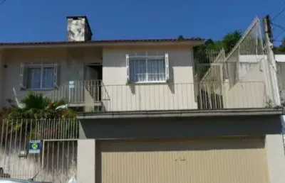 Casa para venda - 348m², 3 dormitórios, sendo 1 suites, 2 vagas - medianeira