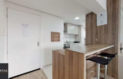 Excelente apartamento com 2 dormitórios e 2 vagas de garagem