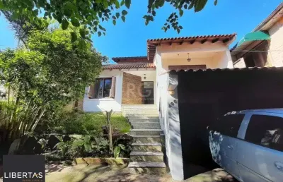 Casa para venda - 122m², 5 dormitórios, sendo 2 suites, 2 vagas - teresópolis