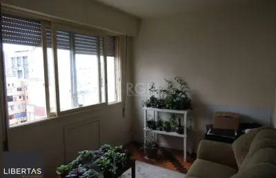 Apartamento 3 dormitórios e 1 vaga de garagem no centro histórico de poa