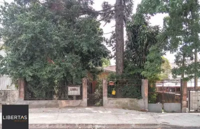 Terreno com 605m², 11m de frente e 55m de frente a fundos.