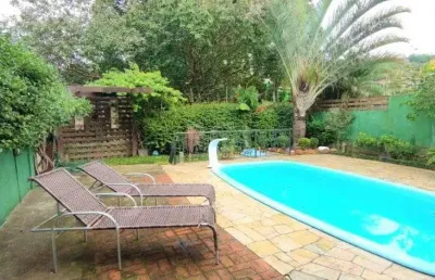 Casa para venda - 179m², 3 dormitórios, sendo 1 suites, 5 vagas - hípica