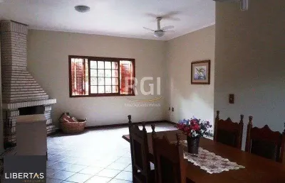 Casa para venda - 250m², 5 dormitórios, sendo 3 suites, 2 vagas - ipanema