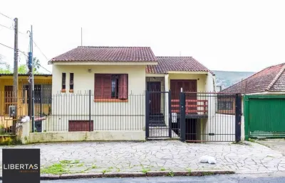 Casa com entradas independentes em teresópolis: oportunidade para investimento e moradia