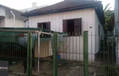 Casa com 4 quartos à venda na Rua Camaquã, 433, Camaquã, Porto Alegre