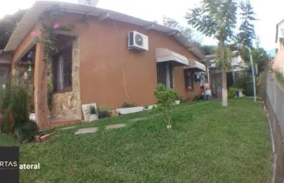 Ótima casa 3 dormitórios sendo 1 suíte e salão de festas