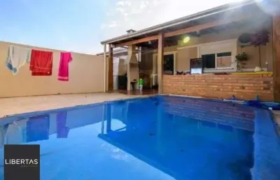 Casa com 2 quartos à venda na Rua Carlos Maximiliano Fayet, 955, Hípica, Porto Alegre