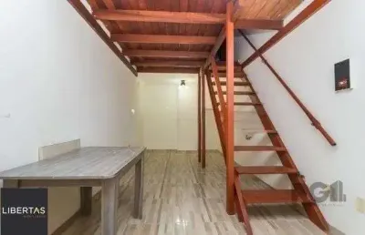 Apartamento estilo stúdio com mezanino de 1 dormitório, partenon