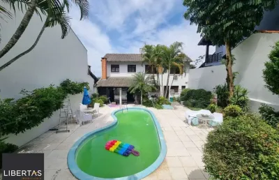 Casa bairro jardim isabel/ amplo pátio / piscina / 3 dormitórios
