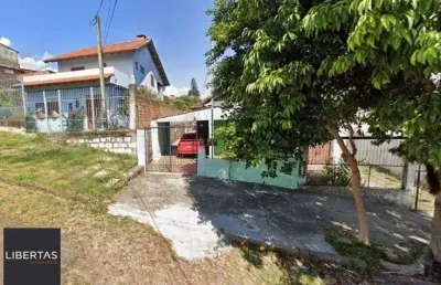 Casa com 2 quartos à venda na Rua Primeiro de Maio, 162, Partenon, Porto Alegre