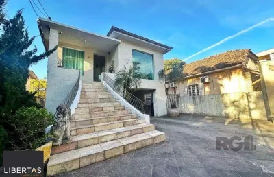 Casa comercial ou residencial com 14 vagas próxima á av. teresópolis