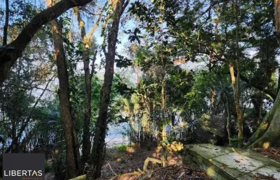 Terreno à venda na Avenida Coronel Marcos, 1109, Pedra Redonda, Porto Alegre
