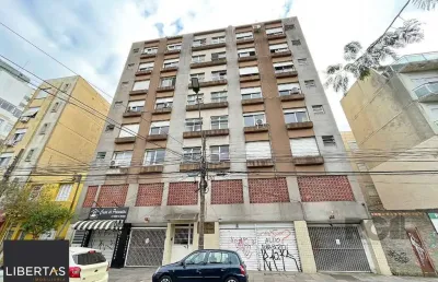 Apartamento de um dormitório na rua washington luiz, centro histórico de porto alegre.