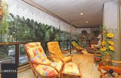 Excelente apartamento de 315m² com 3 dormitórios e 2 vagas.