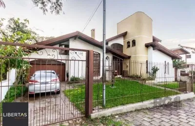 Casa 303m² - 4 dormitórios, 2 vagas no bairro santo antônio